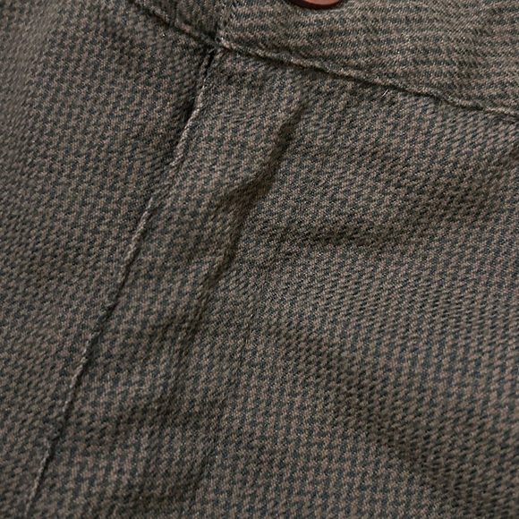 Hurley Brown Flat Front Shorts Casual Style - Picture 2 of 8